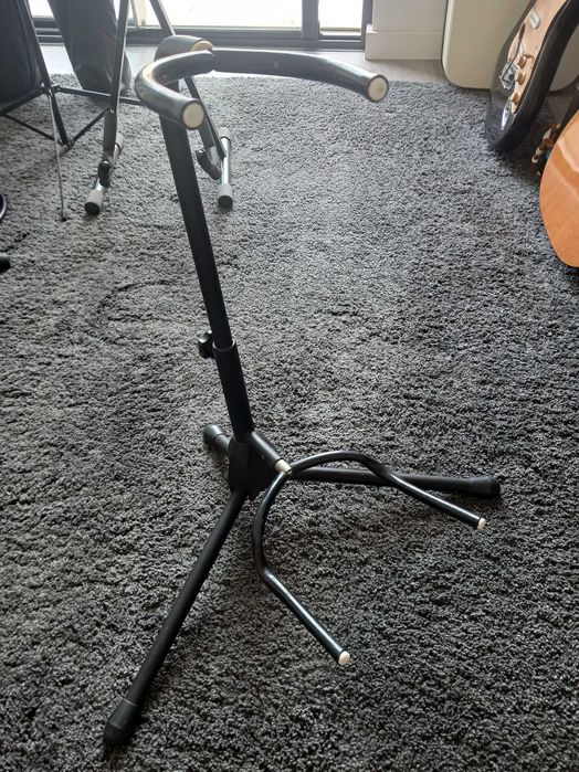 Suporte de palco para guitarra