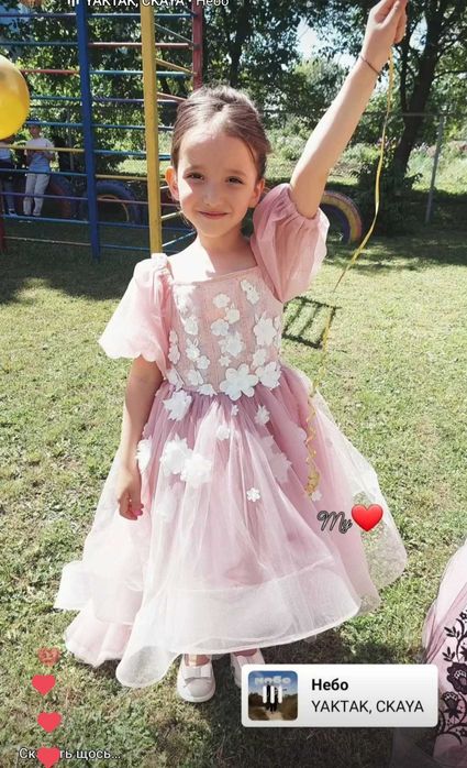 Випускна сукня в садок, 5-6 років