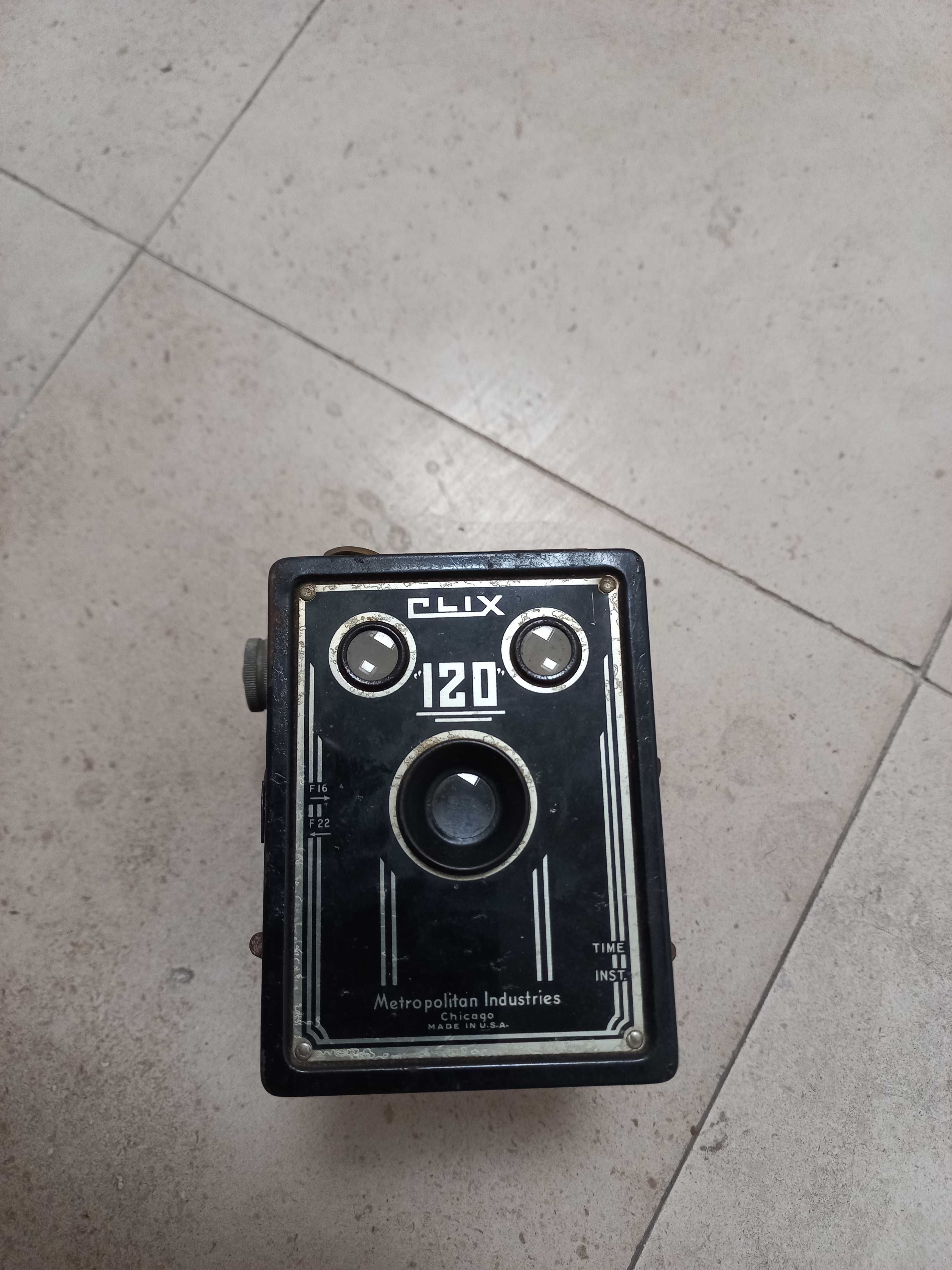 Máquina fotográfica antiga CLIX 120