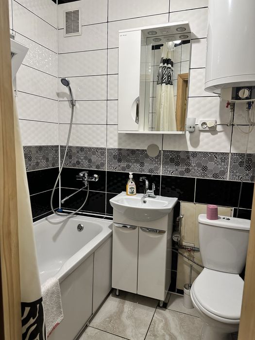 Квартира подобово Героів майдану 65а