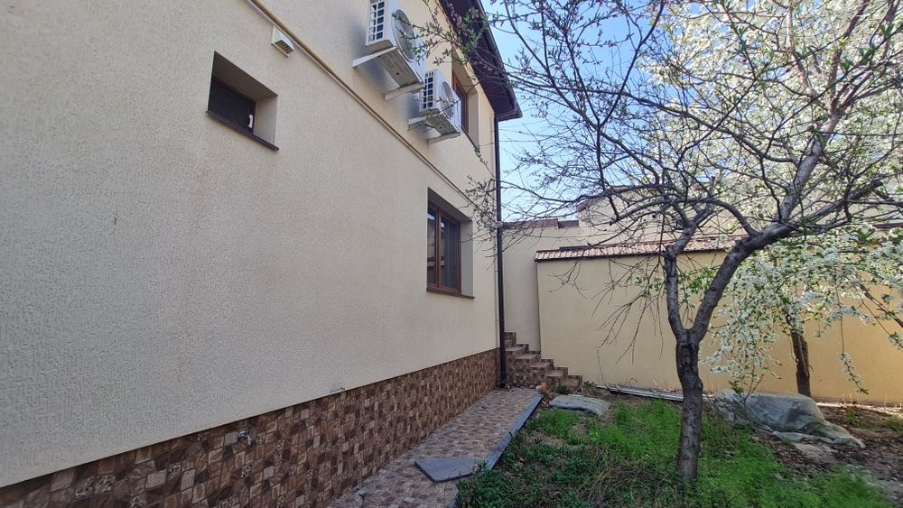 Продаю новострой Центр улица Шевченко