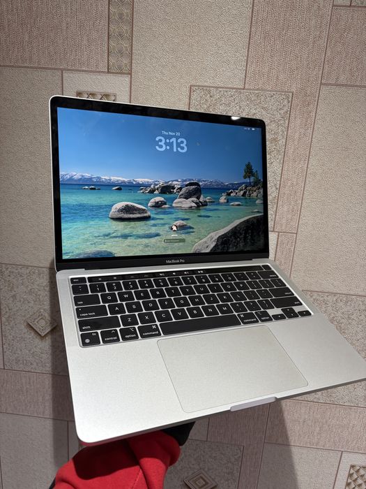 MacBook Pro m1 8/512gb