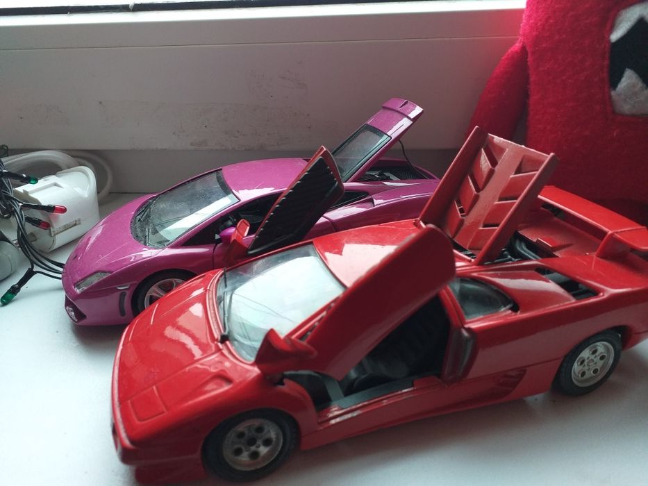 Моделі авто, машинки, мотоцикли, burago, lamborghini, viper, ducati