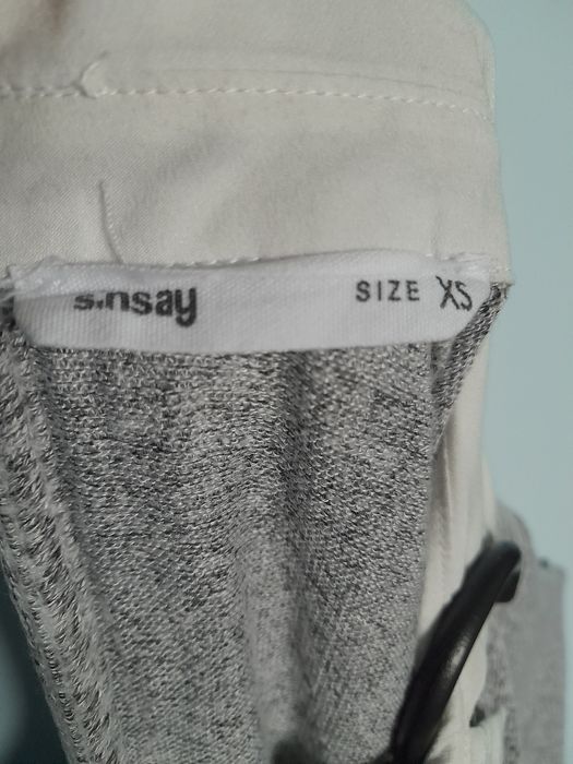 Sukienka sweterek z kołnierzykiem XS