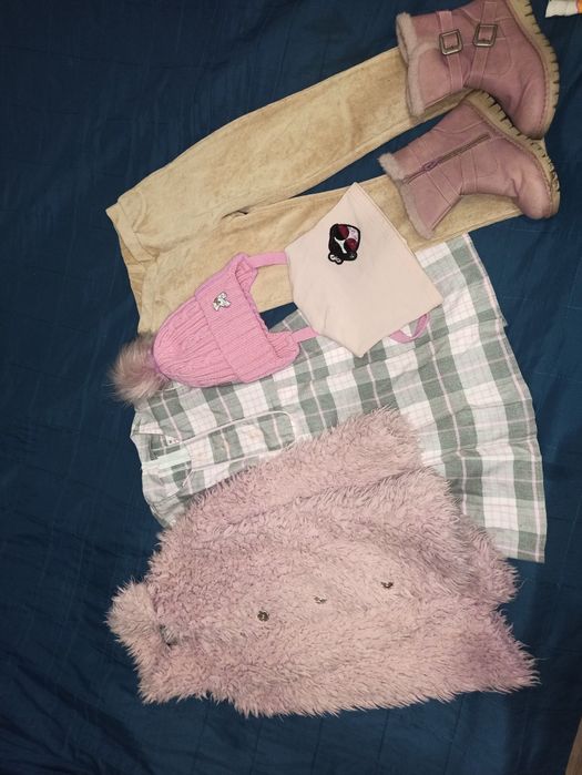 Шубка весняна, шапка, штани, ботинки