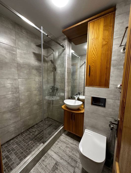 Сдам в аренду шикарную однакомтною квартиру с шикарным ремонтом