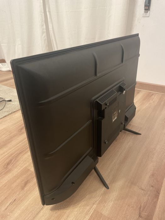 Televisao Kunft 40” (não smart)