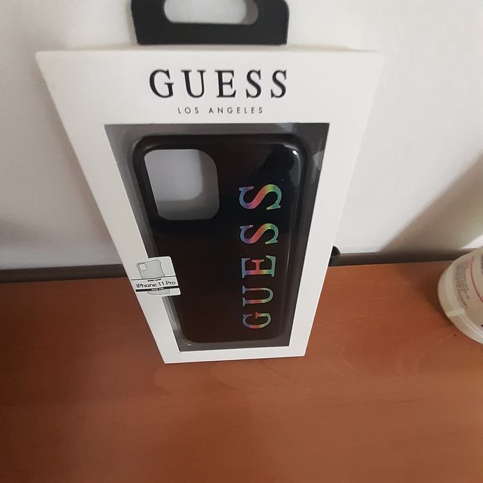 Etui iphon Guess i Karl Lagerfeld