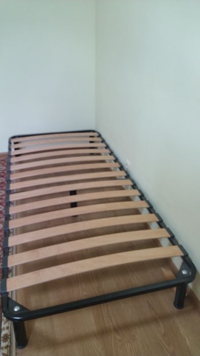 Односпальная кровать
