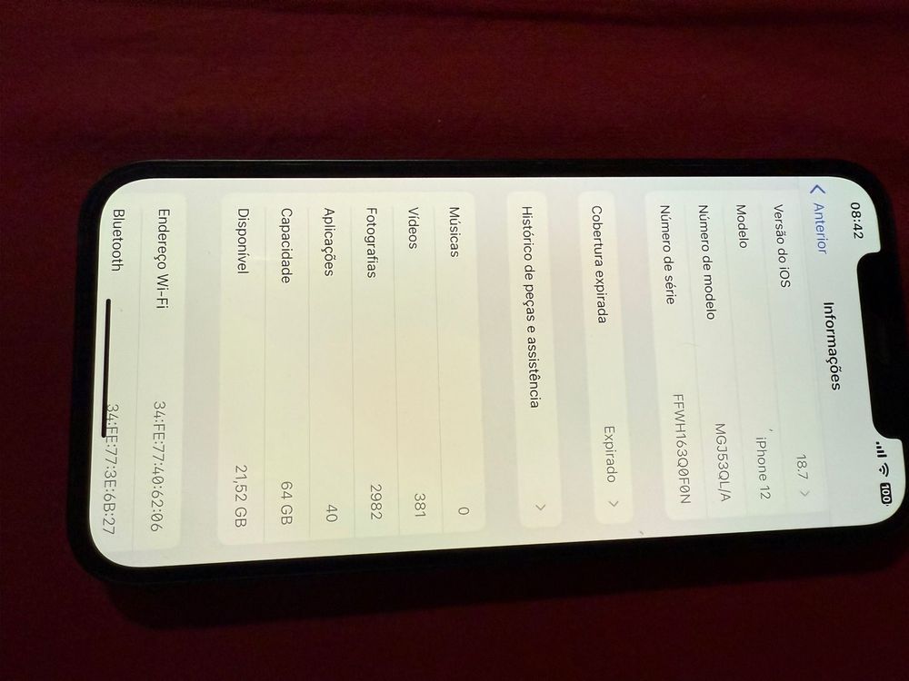 Iphone 12 - 64GB - Usado.