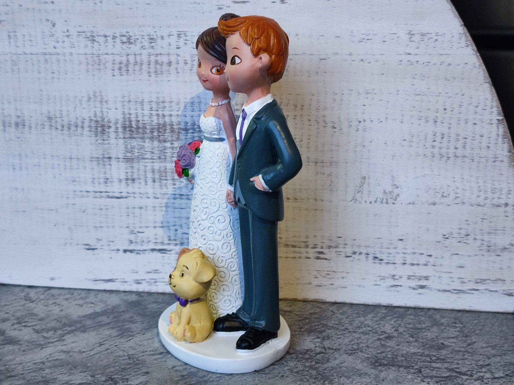Zabawna figurka na tort weselny Dekora 16 cm, Para Młoda z pieskiem