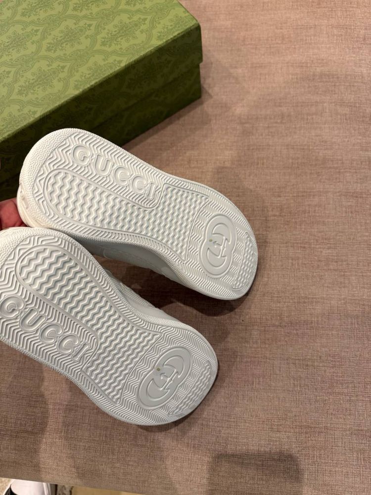Tenis Gucci 41 na caixa