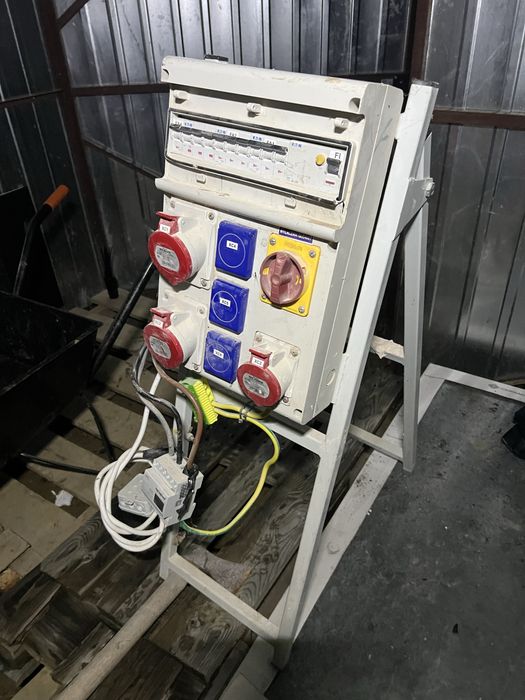 Rozdzielnica budowlana Rb-tka