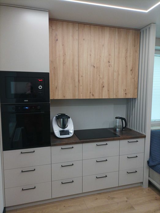 Stolarz usługi meblarskie  składanie mebli