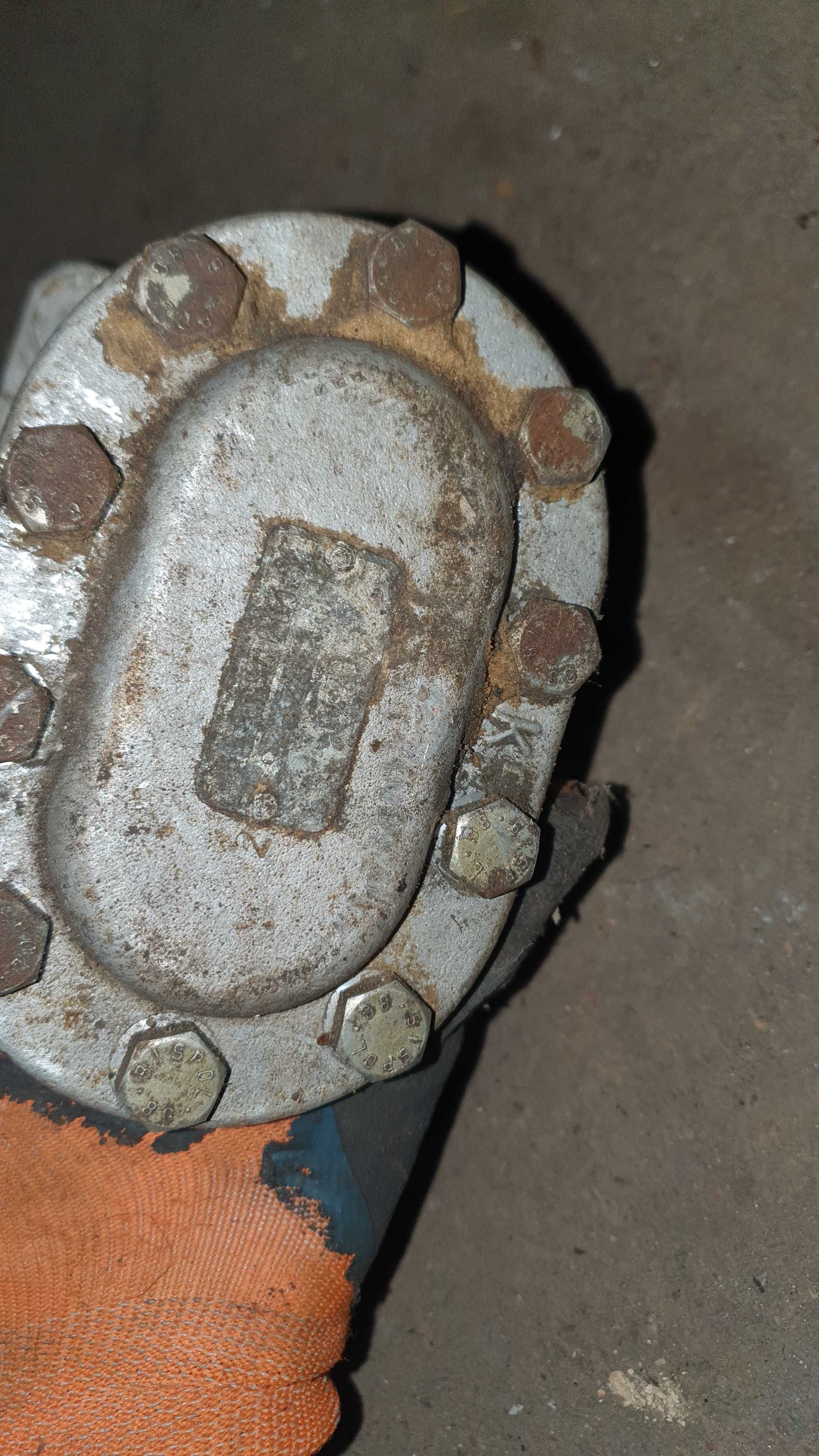Pompa hydrauliczna olejowa, zębata, polskiej produkcji pz 6.3, pz 10