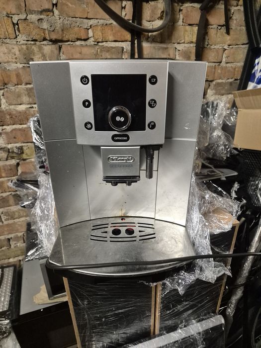 Кавоварка Delonghi