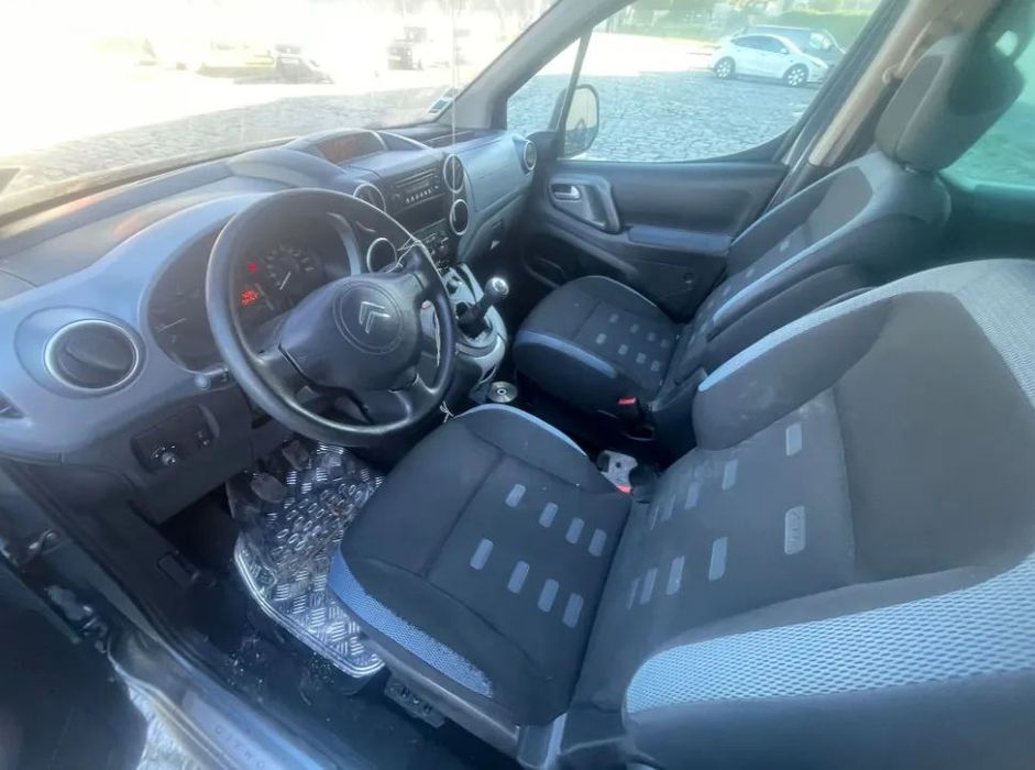 Bancos Citroen Berlingo/Peugeot Partner  2013 5 Lugares