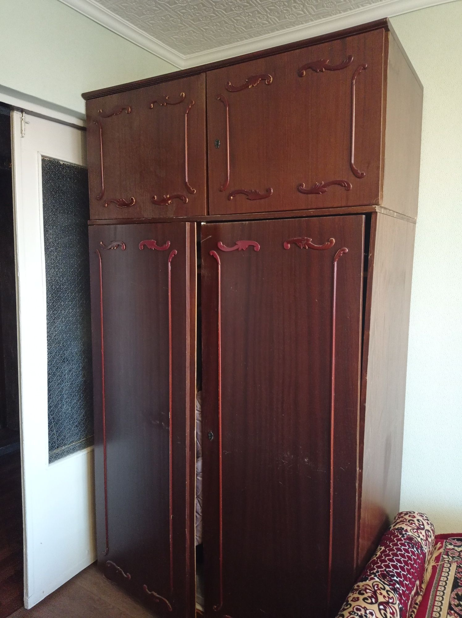 Продам шифонер б/у