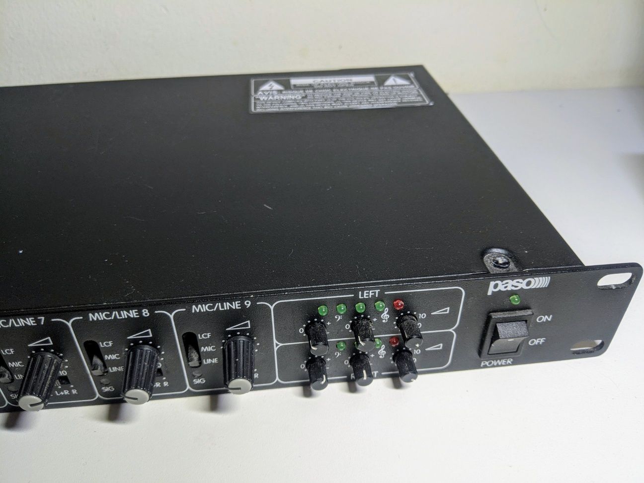 PASO MX5539 Mikser audio z 9 wejściami i 2 wyjściami klasyk retro 

ST