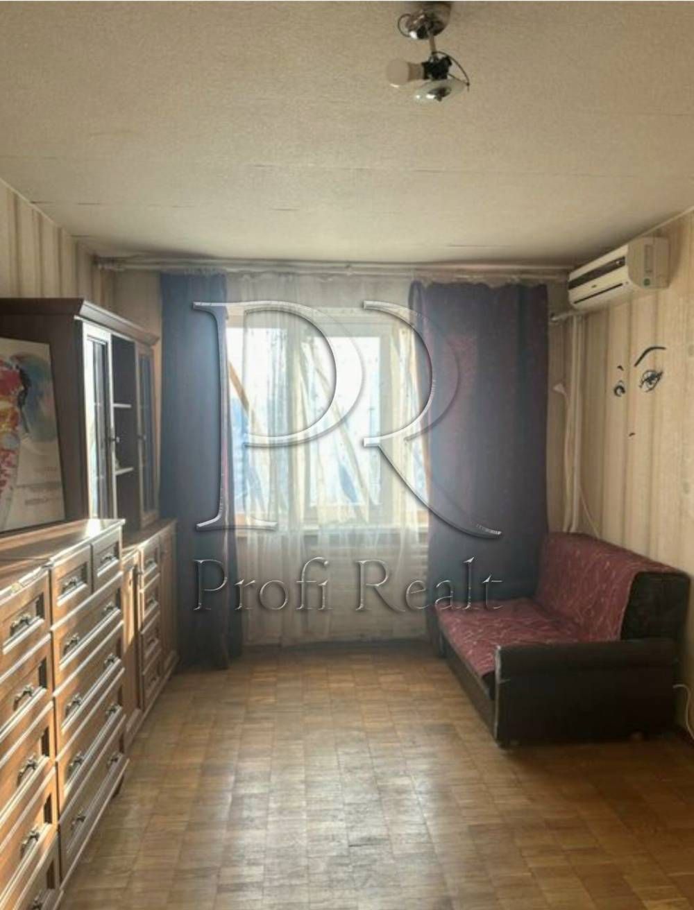 Продаж 1к. м.Лівобережна. Куліша (Челябинська) 19.