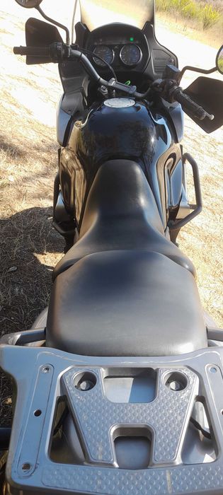 Honda Varadero 1000, acidentada, a circular