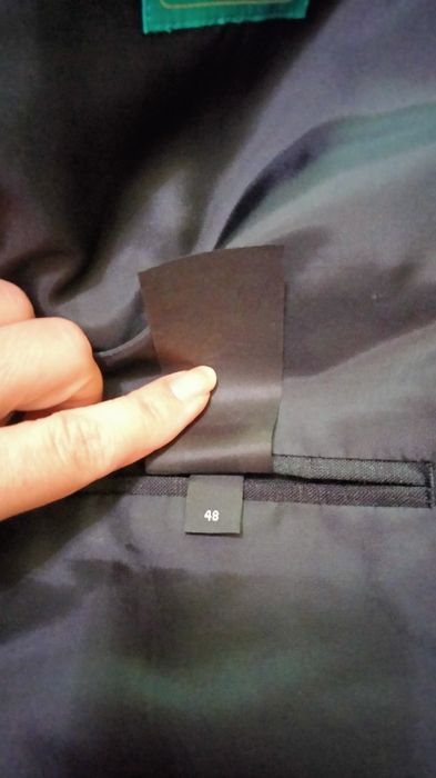 Fato de homem cinzento escuro T48