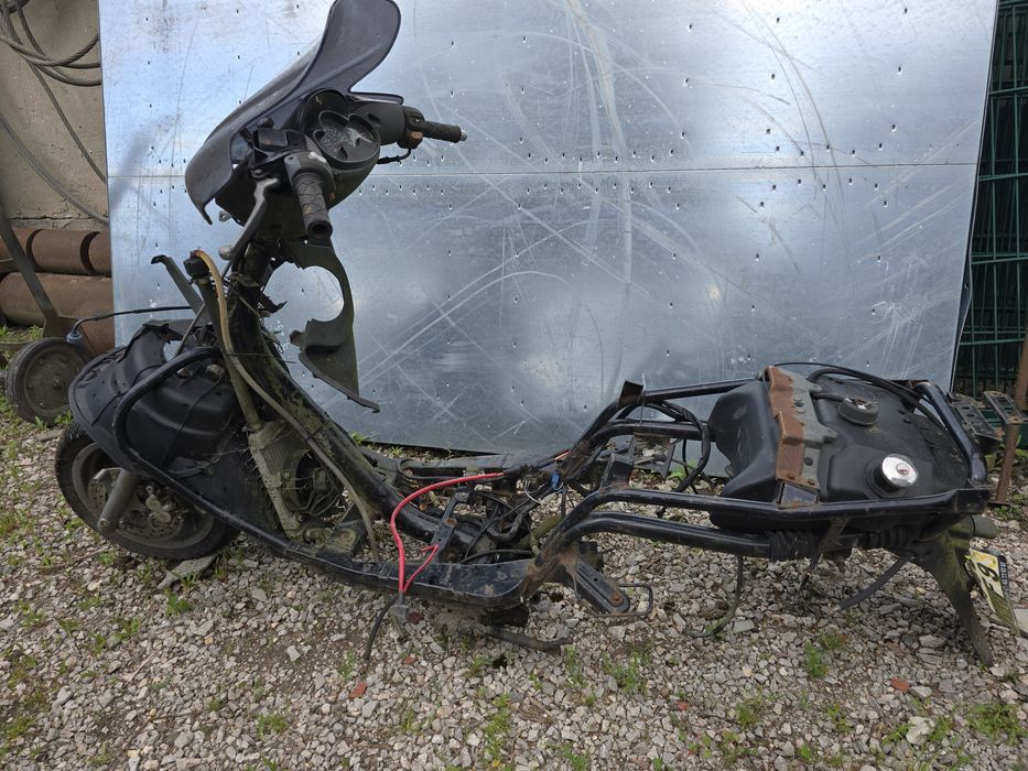 Rama silnik Yamaha Majesty 125