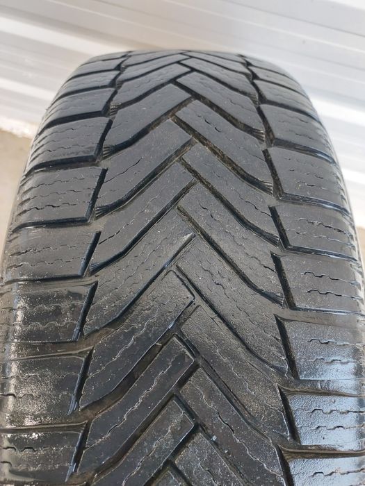 Продам шини зимові