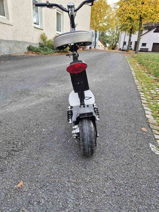 ЕЛЕКТРО скутер в робочому стані