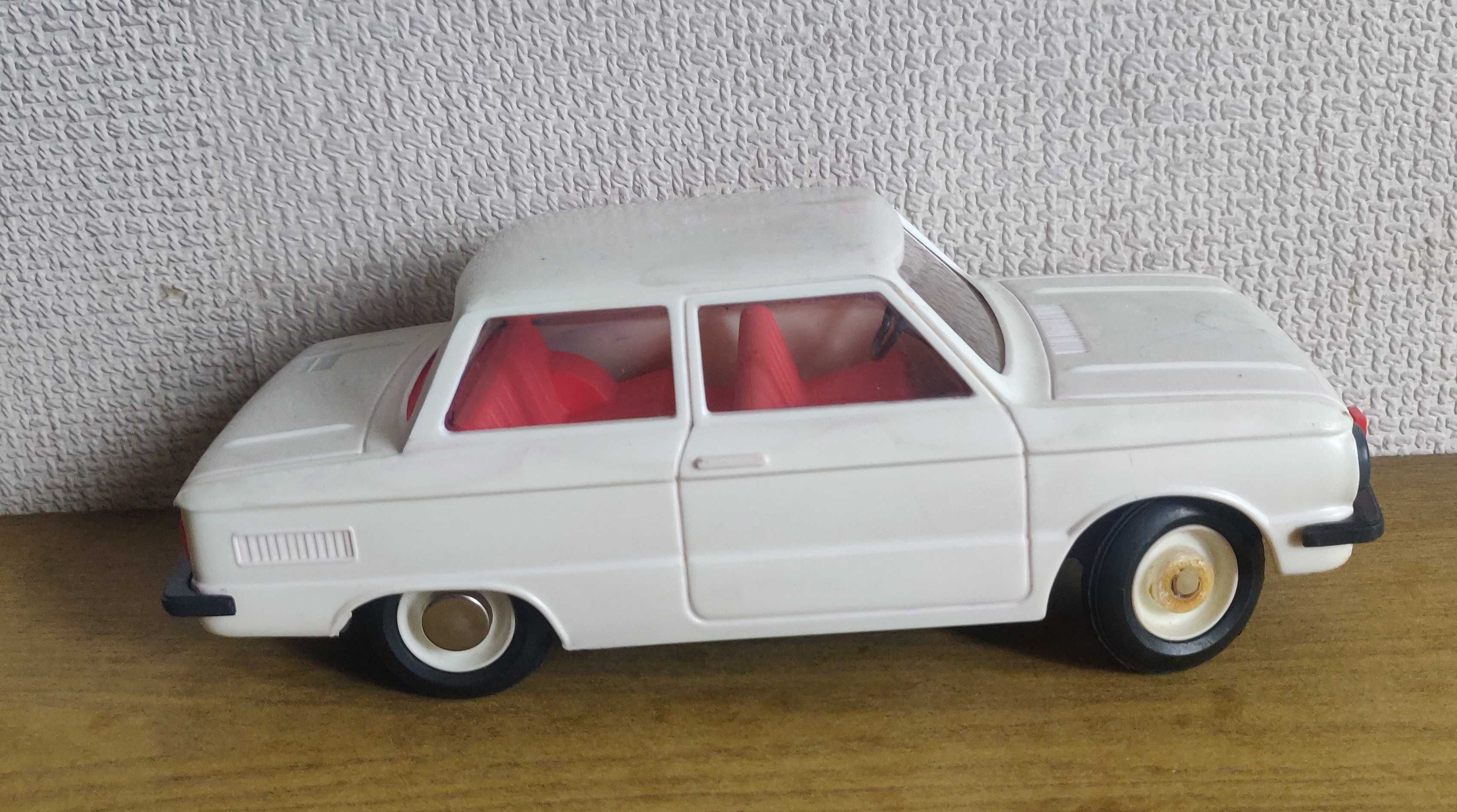 Машинка игрушка Запорожец ЗАЗ-968