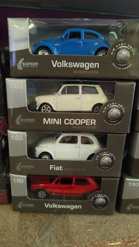 Vendo miniaturas carros coleção 1:60