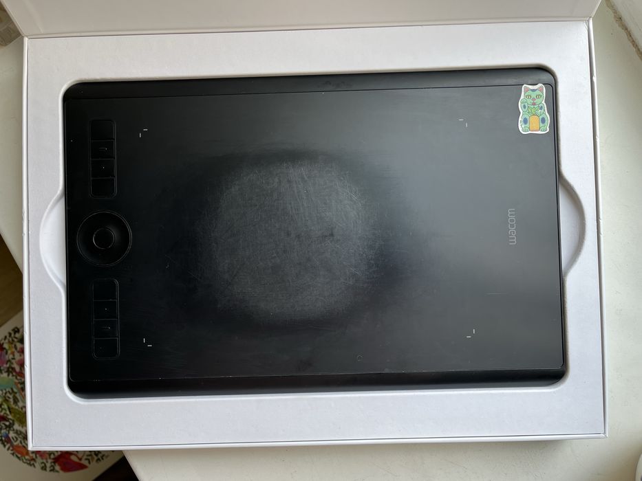 Графічний планшет Wacom intuos pro m