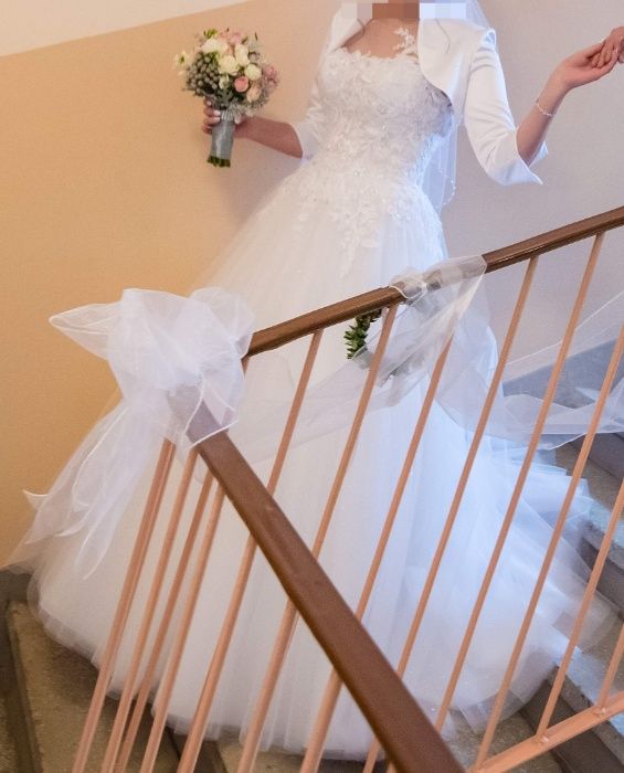 Suknia ślubna + bolerko