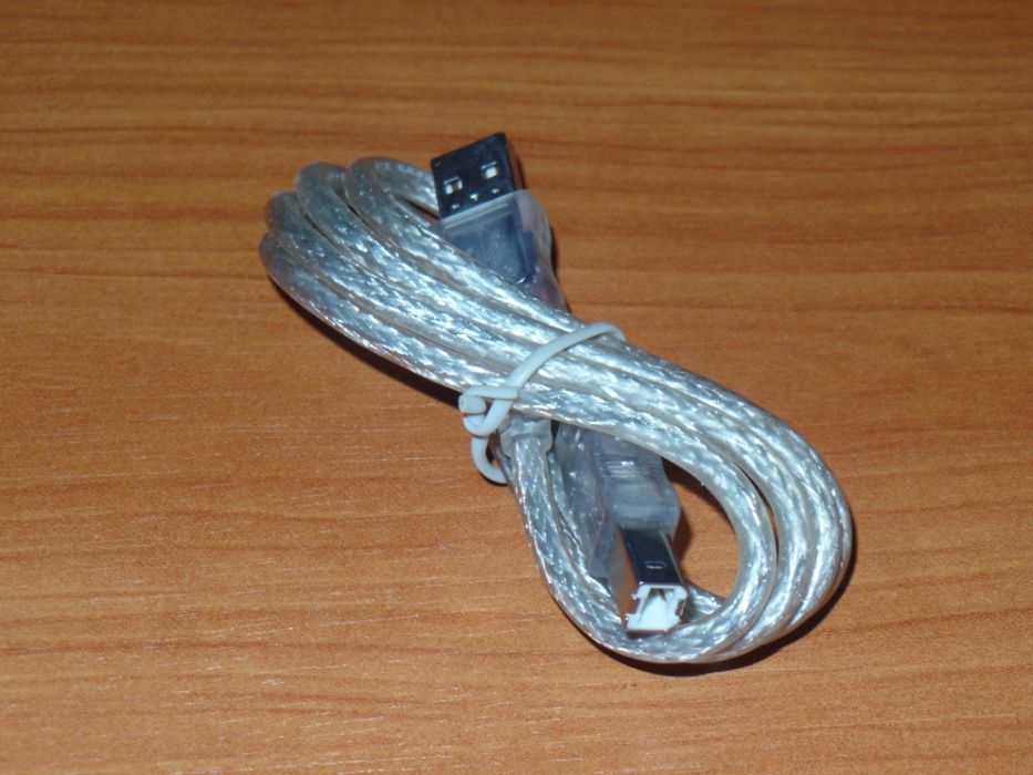 Cabos e extensões USB (USB-A, USB-B, Mini-USB-B, Apple Lightning)