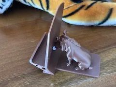 Suporte iPad Javali Estilizado