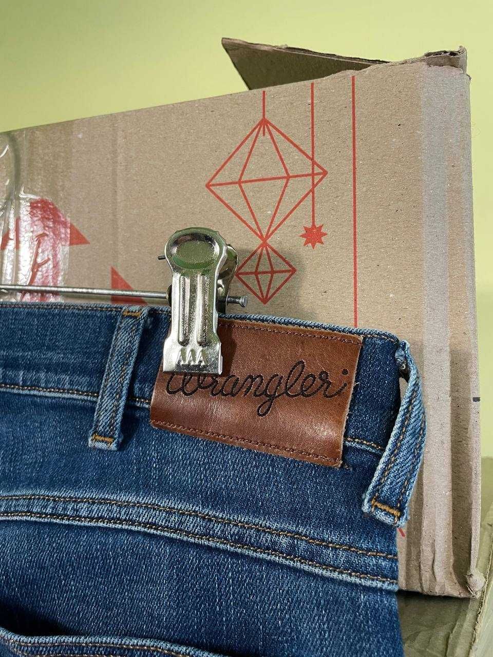 Чоловічі сині джинси wrangler larston