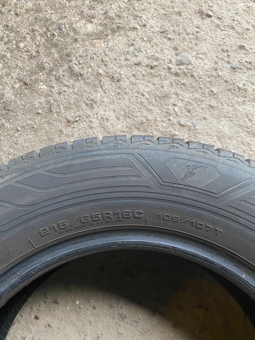 Goodyear Vector 4Seasons Cargo 215/65R16C 109/107T Nr 647