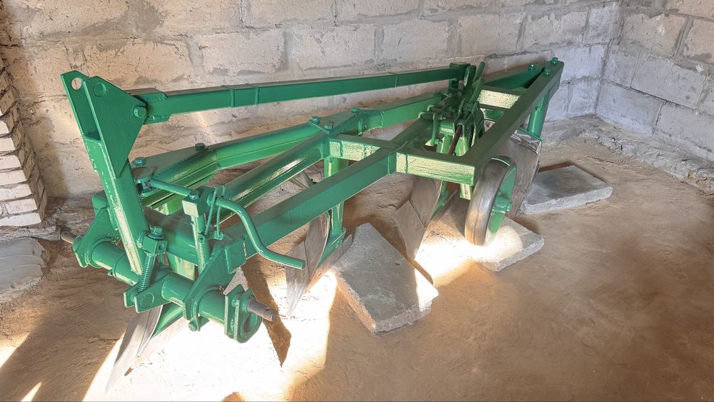 Pług 4 skibowy grudziądz