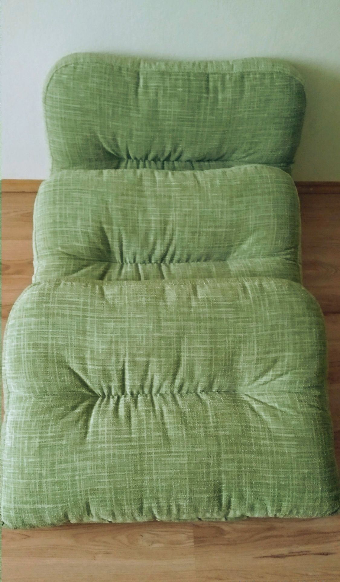 Подушки на спинку дивана