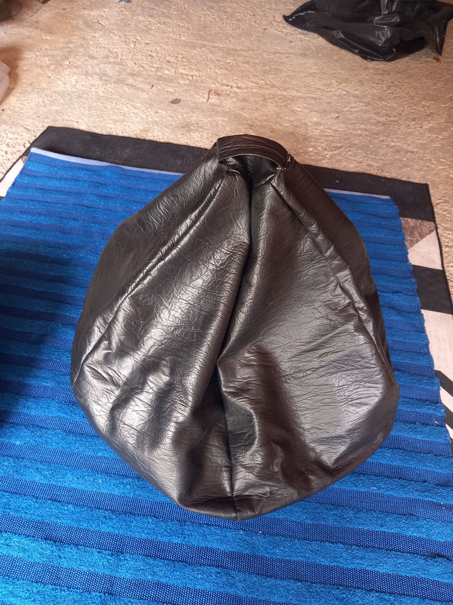 Puff azul (o preto foi vendido)