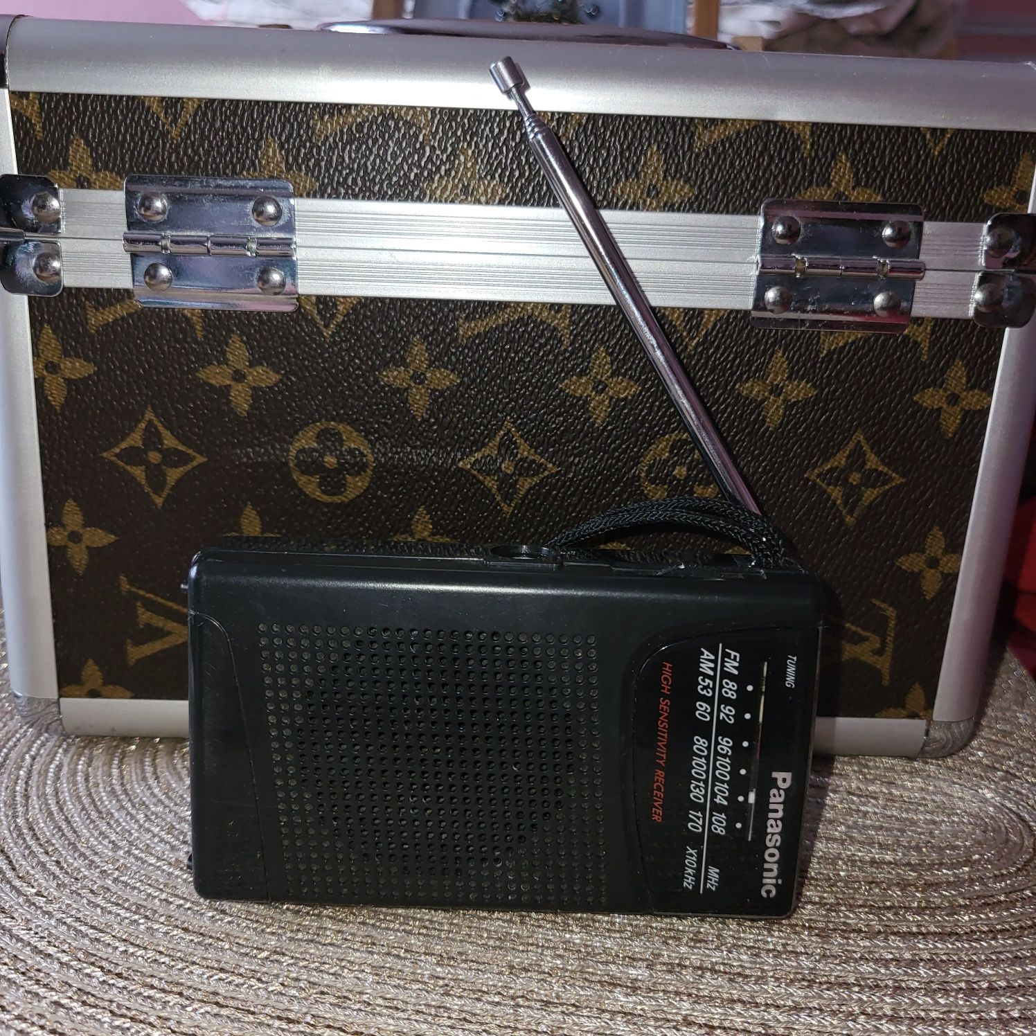 Приемник-радио Panasonic RF-521