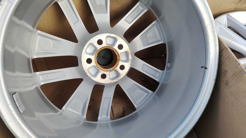 Oryginalna Felga Aluminiowa Skoda 17 5x100 7J ET46 MB