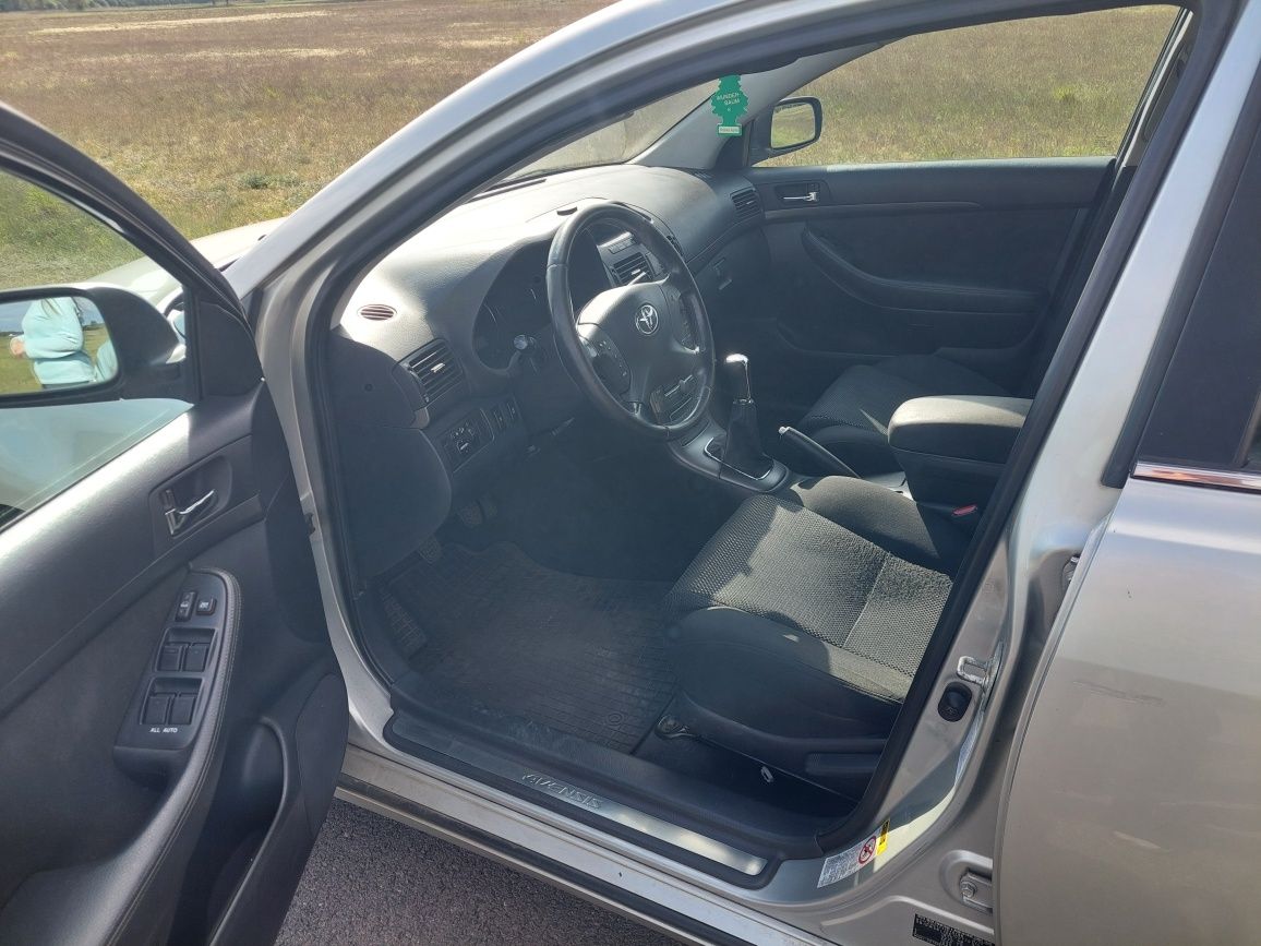 Toyota Avensis, 2.0 D4D, klima, tempomat, 2005r, 300tyś przebiegu
