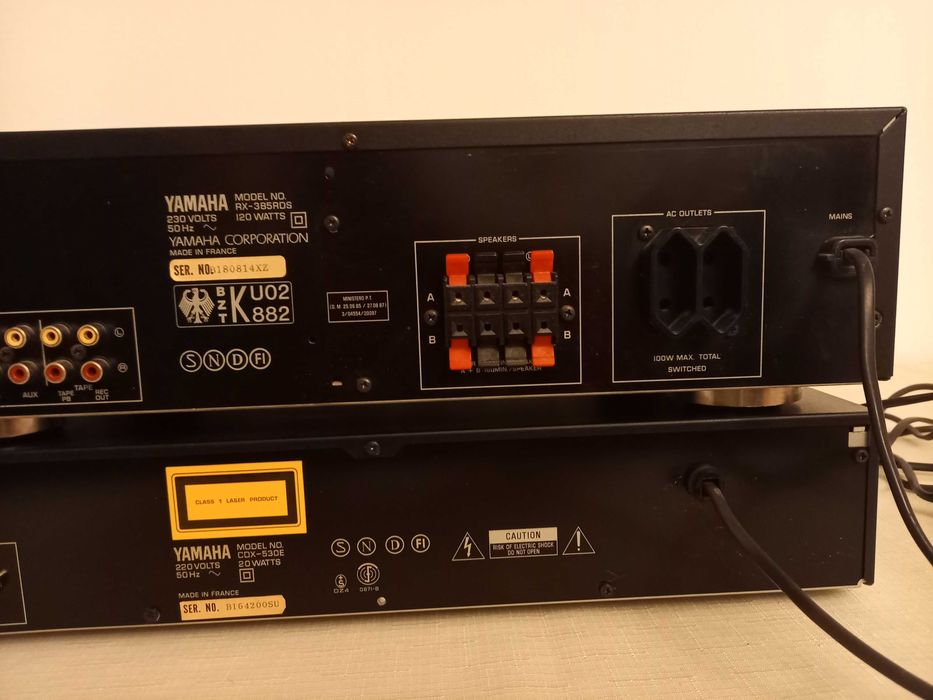 Zestaw stereo YAMAHA : Amplituner RX 385RDS i odtwarzacz CDX 530E