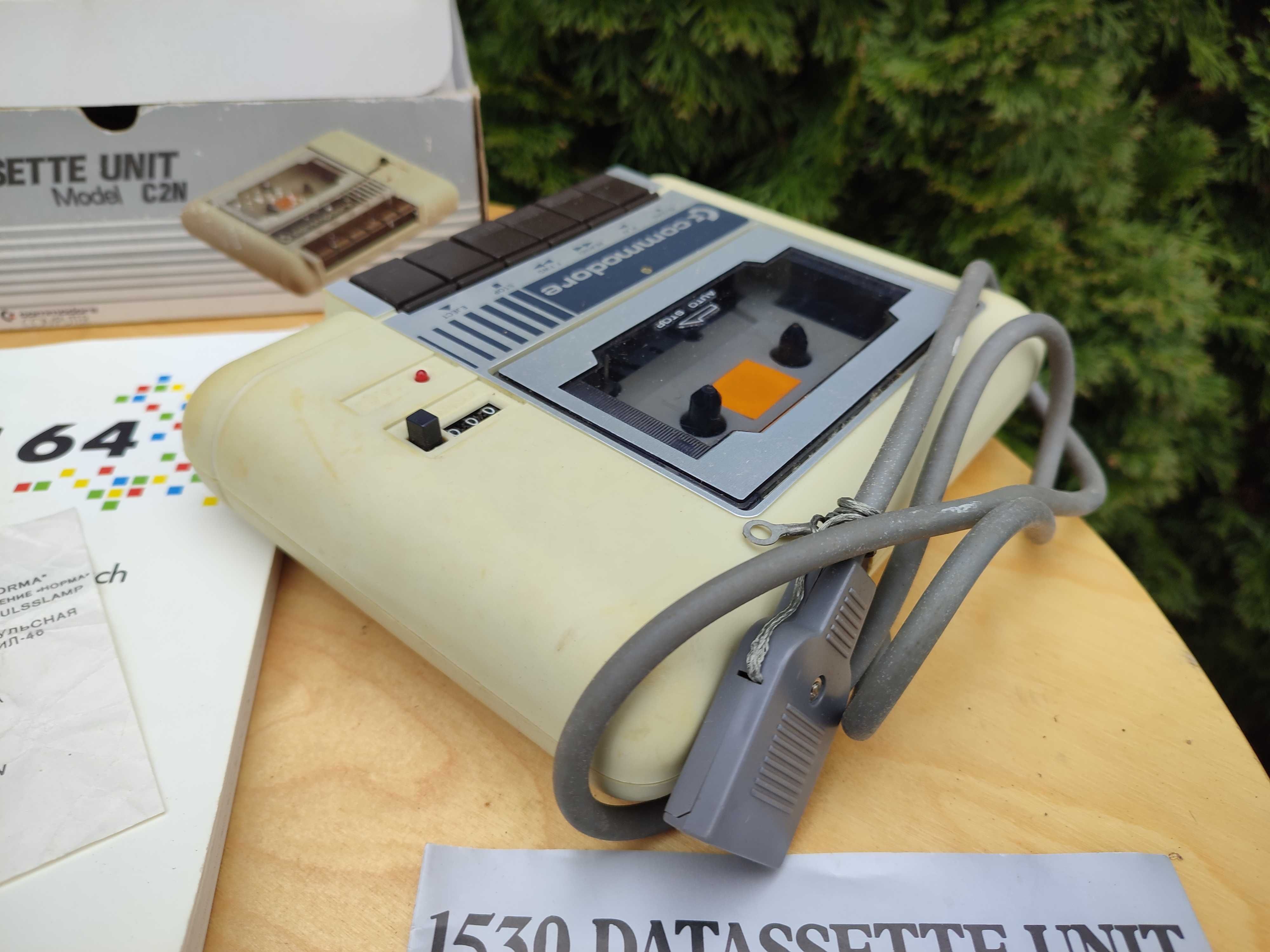 Commodore 1530 data cassette unin C2N C64 pełen komplet 92 r.