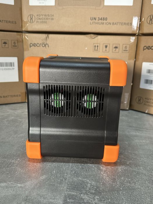 Зарядна станція Pecron LiFePo4 1800/1200Вт