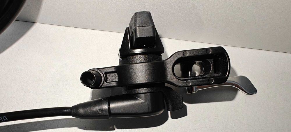 Nr 1) Hamulec Magura HS 11 podkowa V-brake
