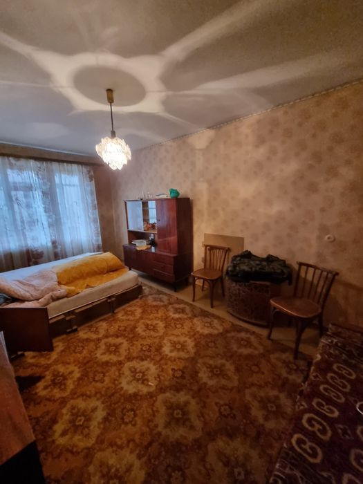 Алмазний 3-хкімнатна з гарним плануванням на 2му поверсі,  краща ціна