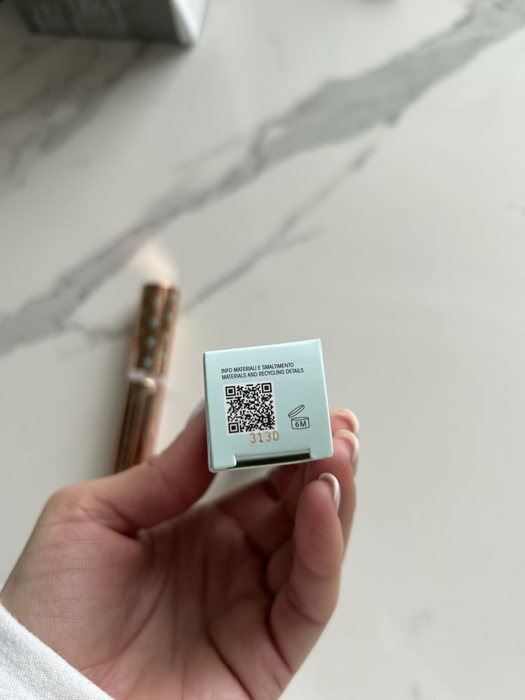 Mascara Naj Oleari Click on me extra volume tusz do rzęs czarna