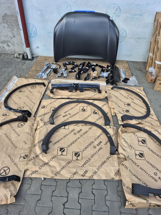 Tiguan 3 571 направляюча бампера кріплення крила петля замок розборка